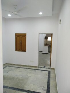 1.5 BHK Builder Floor For Rent in Amar Colony