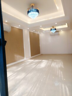 3.5 BHK + Extra Room Builder Floor For Sale in Unitech Greenwood City Apartment