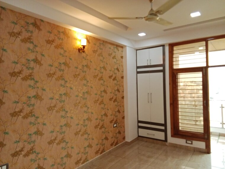 Room, aman-plaza 3 Bedroom 1250 Sq.Ft. Builder Floor In Shakti Khand iv Ghaziabad 10415057