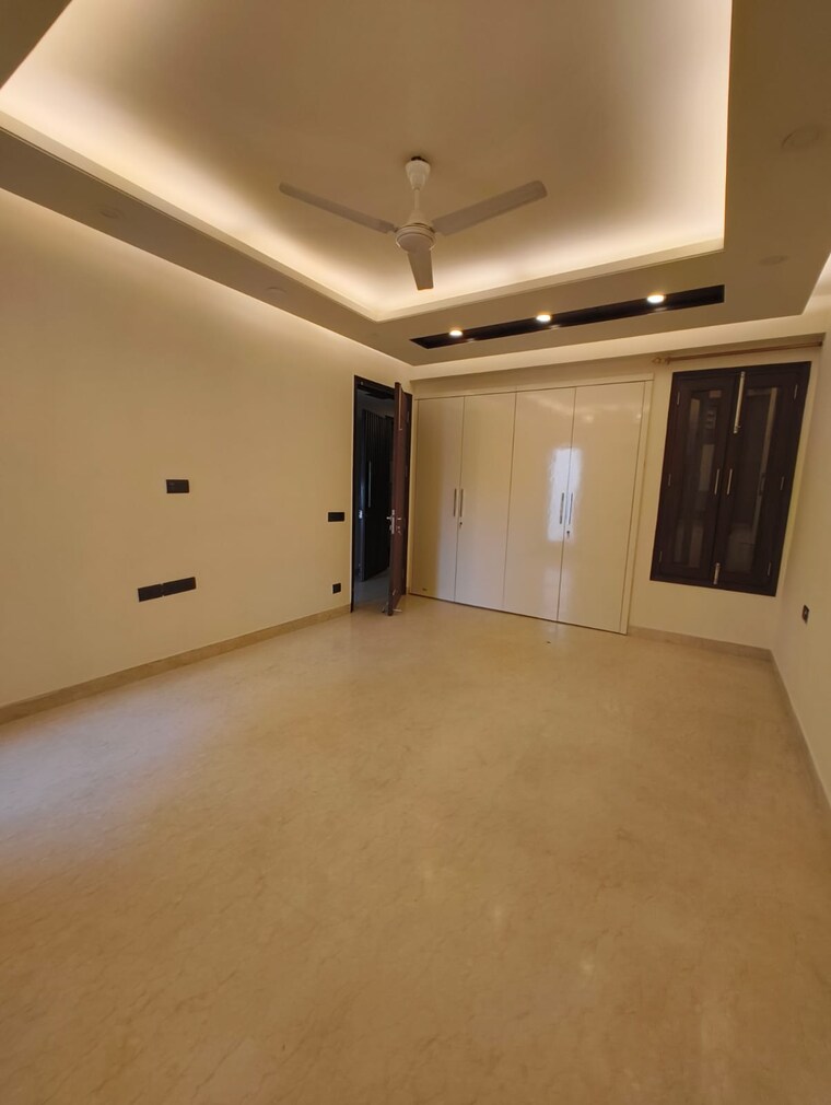 Room, greater kailash i 3 Bedroom 200 Sq.Yd. Builder Floor In Greater Kailash I Delhi 10415060
