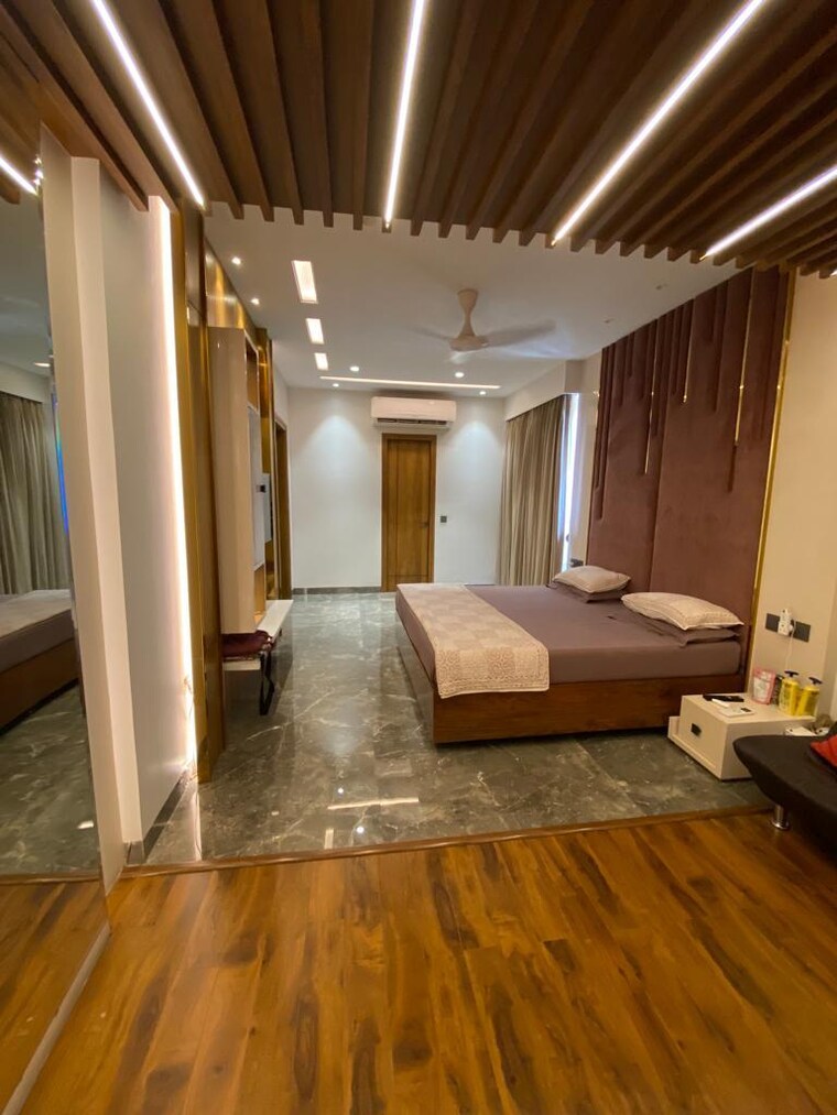 Living Room, sector 27 4 Bedroom 3700 Sq.Ft. Apartment In Sector 27 Panchkula 10415083