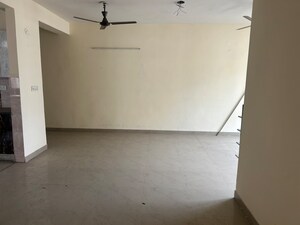 Room in 3 BHK Apartment at Ushay Towers, Kundli – for Sale