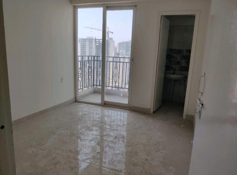 Room, signature-global-golf-greens 1 Bedroom 400 Sq.Ft. Apartment In Sector 79 Gurgaon 10415099