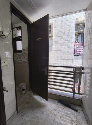 3 BHK Builder Floor for Rent in Govindpuri, Delhi