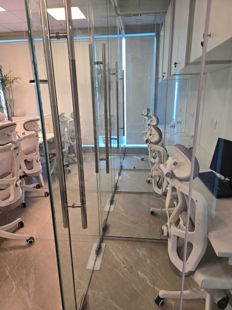 Gym, sector 16 Commercial Office Space 1458 Sq.Ft. In Sector 16 Noida 10418071