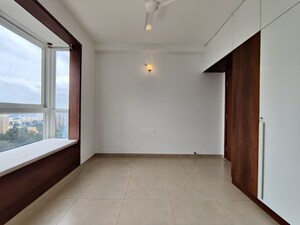 Room in 2 BHK Apartment at Bhartiya Nikoo Homes Phase 2, Thanisandra Main Road – for Rent