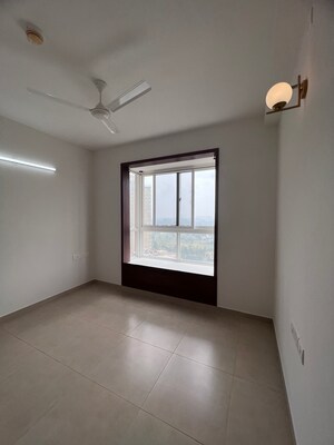 Room in 2 BHK Apartment at Bhartiya Nikoo Homes Phase 2, Thanisandra Main Road – for Rent