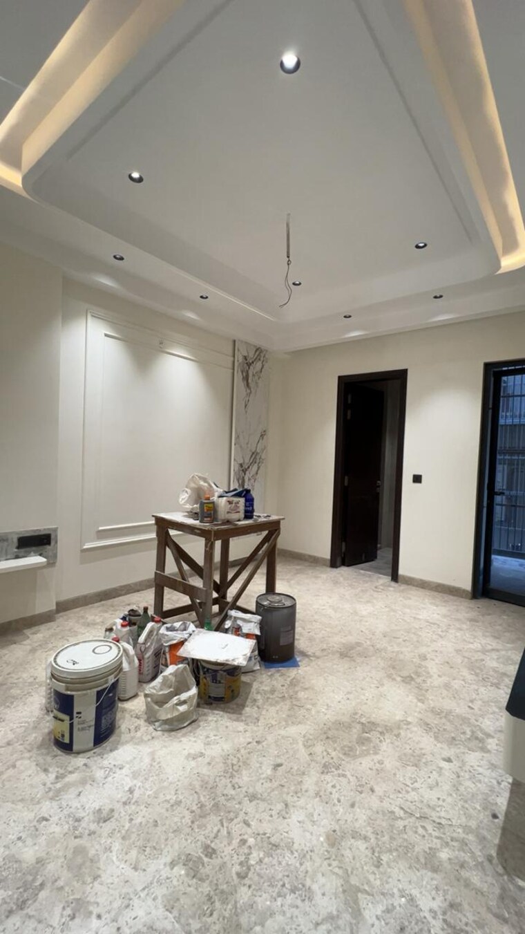 Gym, ashok vihar 4 Bedroom 200 Sq.Ft. Builder Floor In Ashok Vihar Delhi 10418081