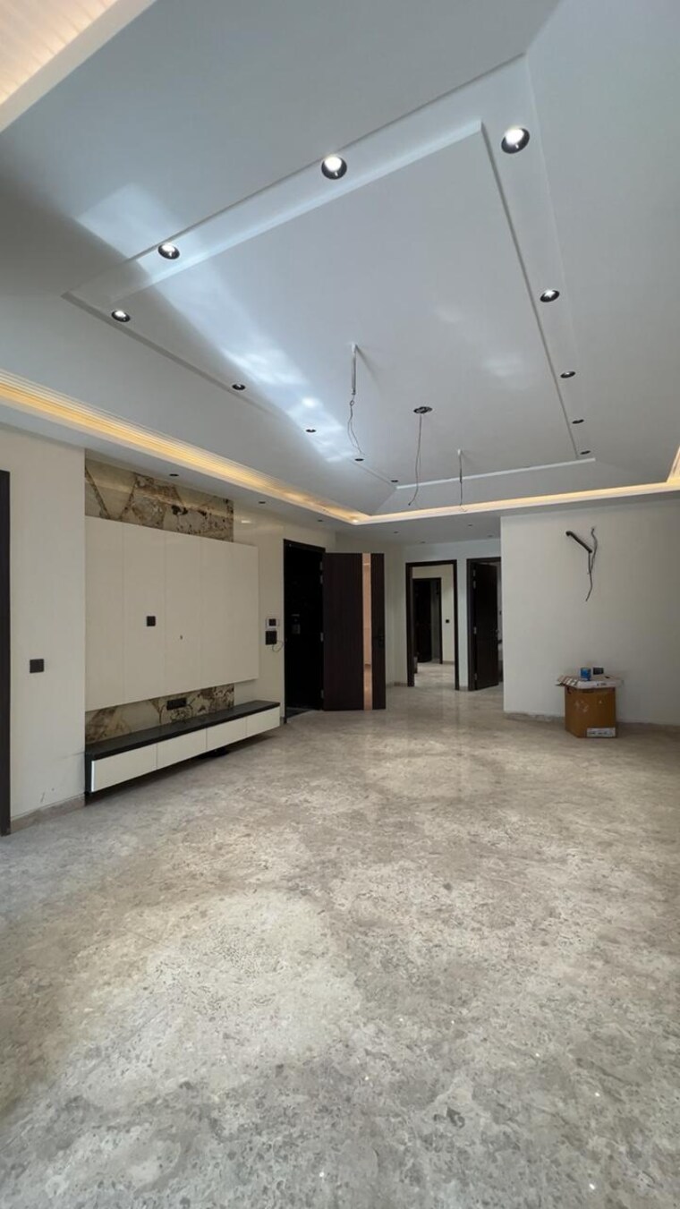 Room, ashok vihar 4 Bedroom 200 Sq.Ft. Builder Floor In Ashok Vihar Delhi 10418081