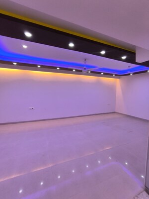 Furnished Amenities in 3 BHK Builder Floor at Sushant Lok I – for Rent