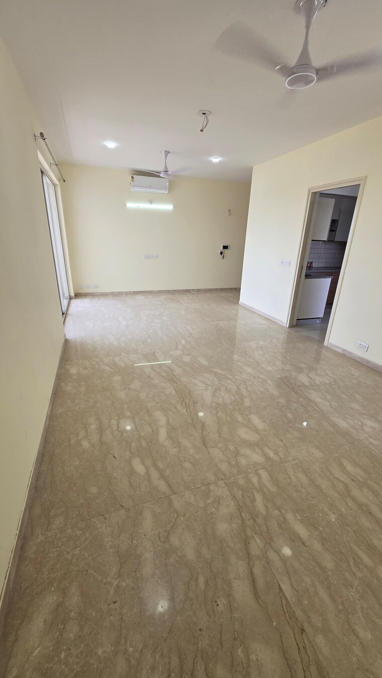 Room, godrej-golf-link-villas 4 Bedroom 2276 Sq.Ft. Apartment In Sector 27 Yamuna Expressway Greater Noida 10418072