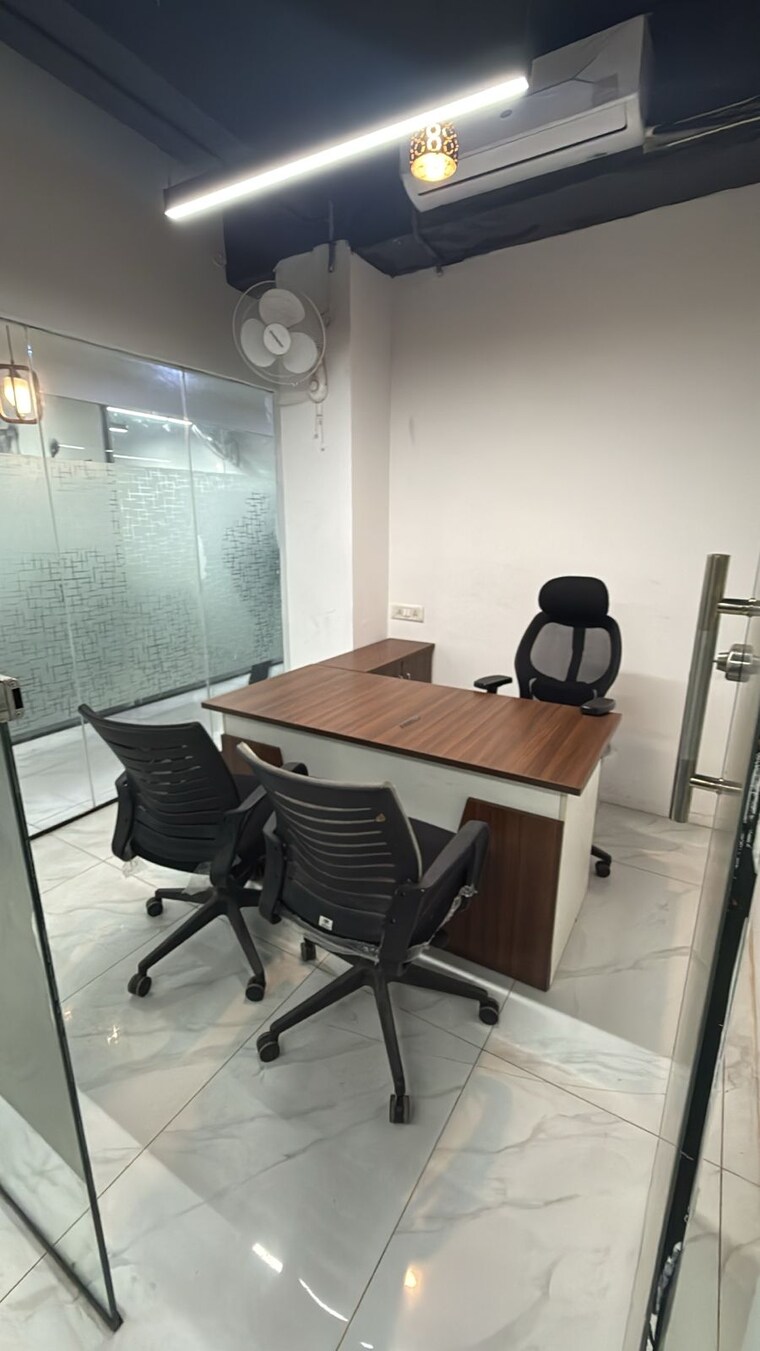 Team Area, sector 63 Commercial Office Space 1198 Sq.Ft. In Sector 63 Noida 10418089