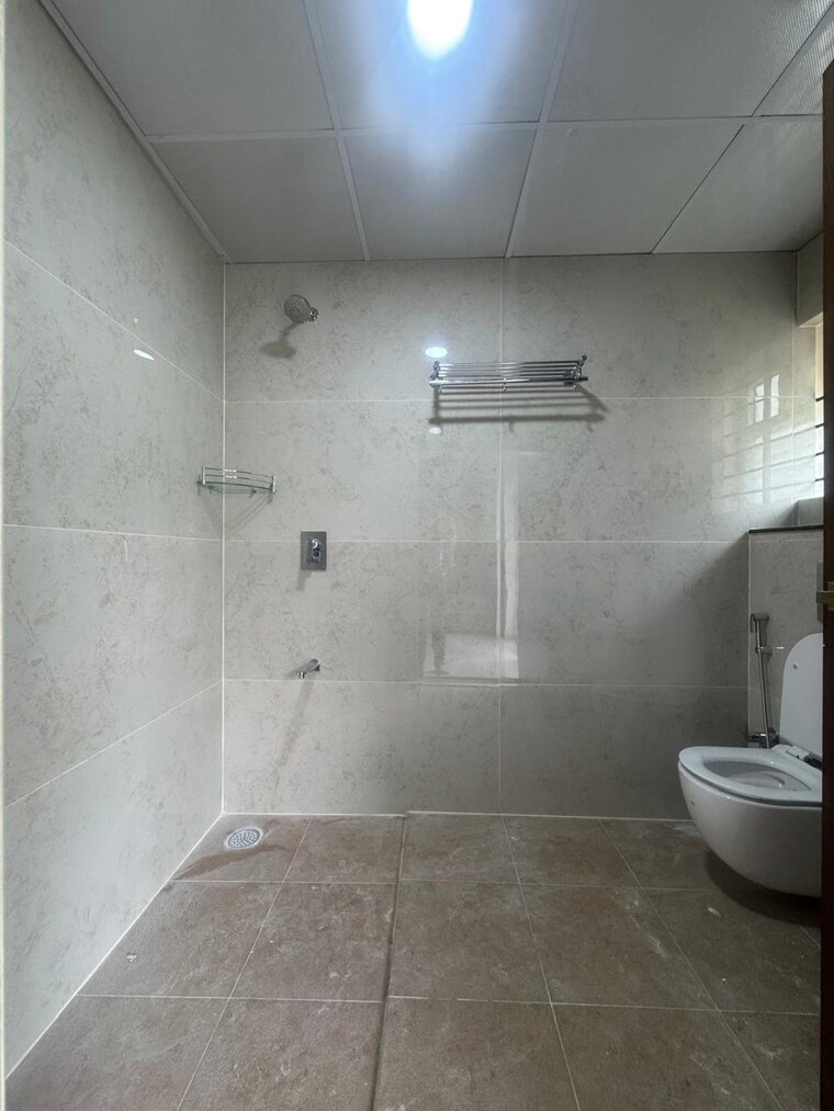 Bathroom, hsr layout sector 3 3.5 Bedroom 2100 Sq.Ft. Builder Floor In Hsr Layout Sector 3 Bangalore 10418359