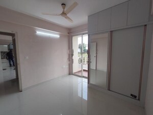 Room in 2 BHK Apartment at ATZ Estrella, Varthur – for Rent