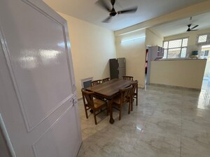 Team Area in 2 BHK Apartment at Arun Vihar Sector 37, Sector 37 – for Rent