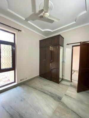 Room in 2 BHK Builder Floor at Palam Vihar Residents Association, Palam Vihar – for Rent