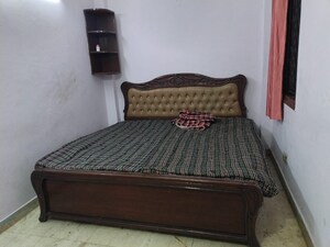Bedroom in 5 BHK Builder Floor at Defence Colony – for Rent