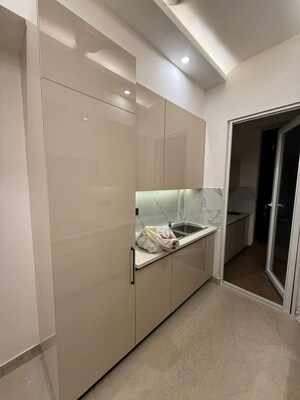 Room in 3 BHK Apartment at Raj One Good Earth, Sector 71 – for Rent