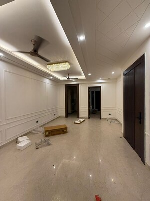 Room in 3 BHK Apartment at Raj One Good Earth, Sector 71 – for Rent
