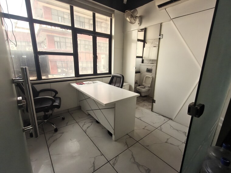 Team Area, netaji subhash place Commercial Office Space 1088 Sq.Ft. In Netaji Subhash Place Delhi 10422637