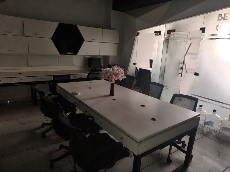 Team Area, netaji subhash place Commercial Office Space 1088 Sq.Ft. In Netaji Subhash Place Delhi 10422637