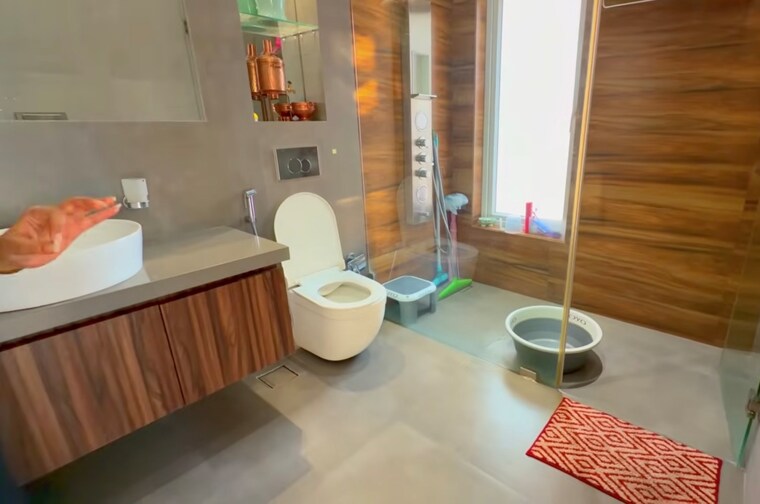 Living Room, raunak-viraj-tower-thane 6+ Bedroom 7500 Sq.Ft. Apartment In Unnathi Gardens Thane 10423580