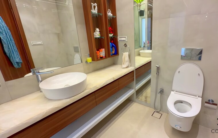 Bathroom, raunak-viraj-tower-thane 6+ Bedroom 7500 Sq.Ft. Apartment In Unnathi Gardens Thane 10423580