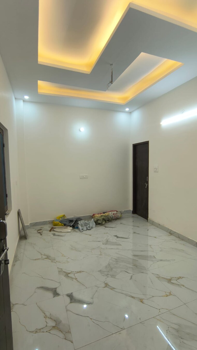 Room, laxman chowk 4 Bedroom 125 Sq.Yd. Independent House In Laxman Chowk Dehradun 10423584