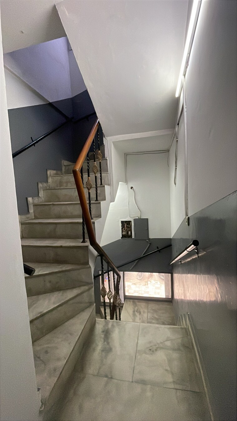 undefined, kalkaji Commercial Office Space 200 Sq.Yd. In Kalkaji Delhi 10423622