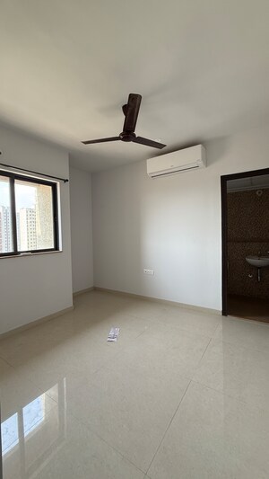 Room in 1 BHK Apartment at Lodha Palava Aurelia C H I, Dombivli East – for Rent