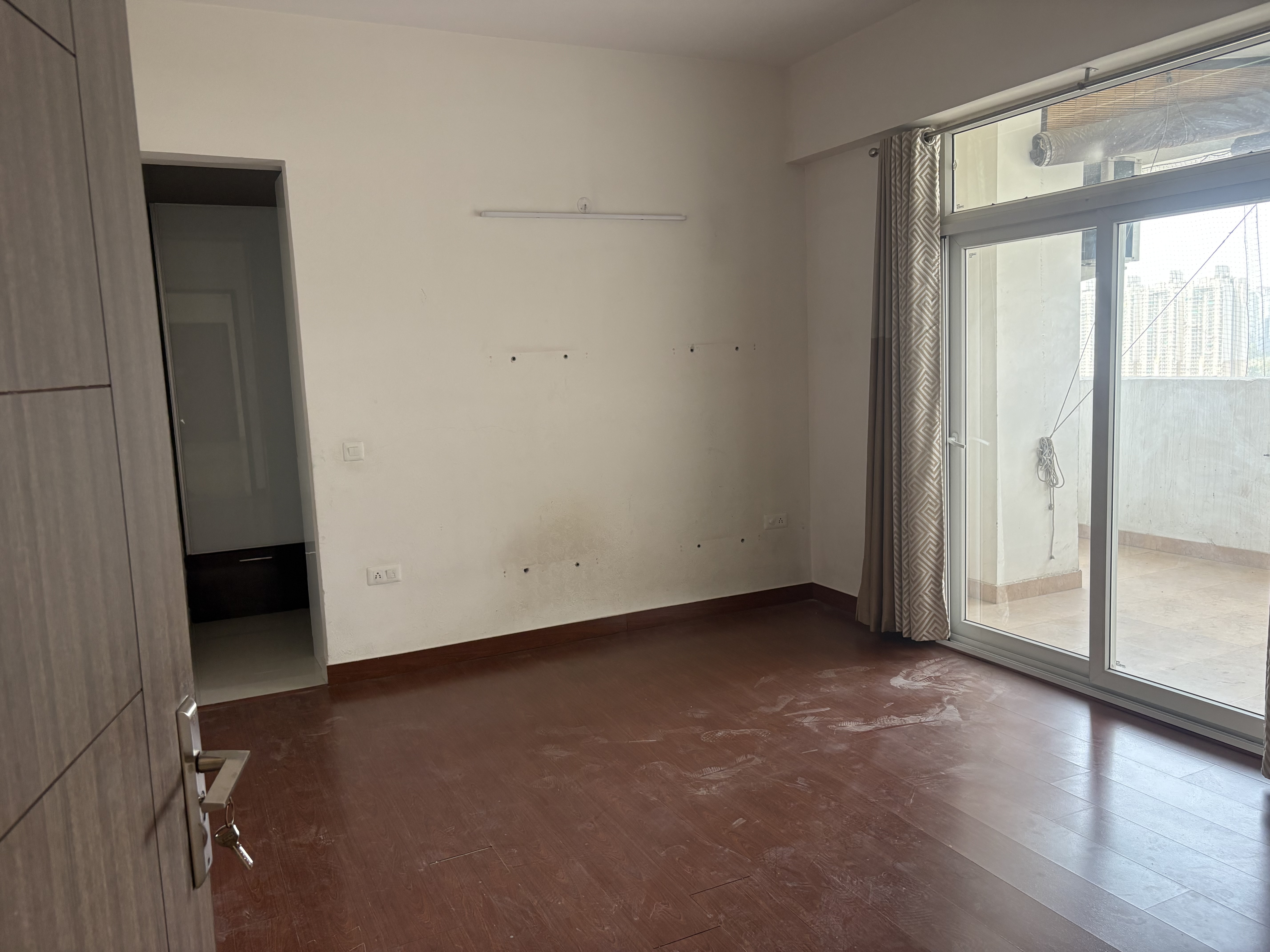 3 BHK + Servant Room 3300 Sq.Ft. Apartment in Parx Laureate