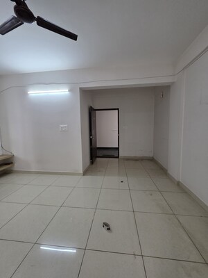 Building Lobby in 2 BHK Builder Floor at Harlur – for Rent