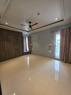 Room in 3.5 BHK Apartment at Park Grandeur, Baner – for Rent