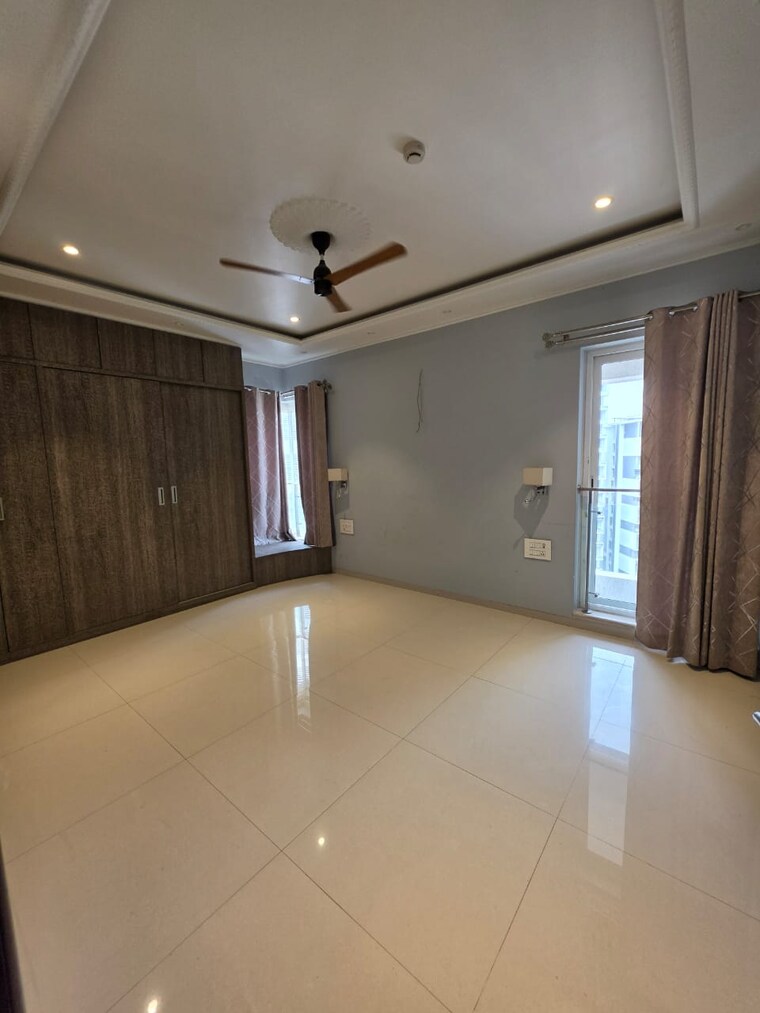 Room, park-grandeur 3.5 Bedroom 2400 Sq.Ft. Apartment In Baner Pune 10423650