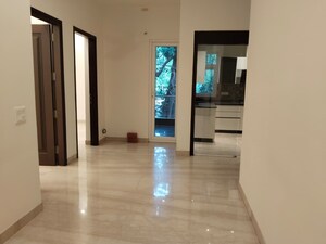 Room in 3 BHK Builder Floor at Greater Kailash ii – for Rent
