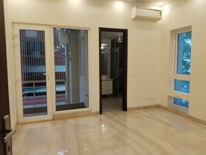 Room in 3 BHK Builder Floor at Greater Kailash ii – for Rent