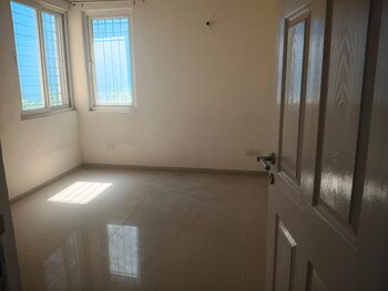 Emaar Emerald Floors