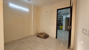 Room in 2 BHK Builder Floor at Saket – for Rent