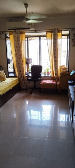 2 BHK Apartment For Rent in Lokhandwala Whispering Palms