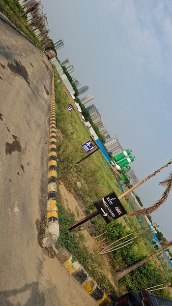 Studio Flat for Sale in Knowledge Park V Greater Noida, Greater Noida