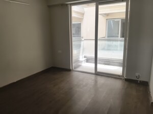 Room in 3 BHK Apartment at Signature Global City, Sector 37d – for Rent