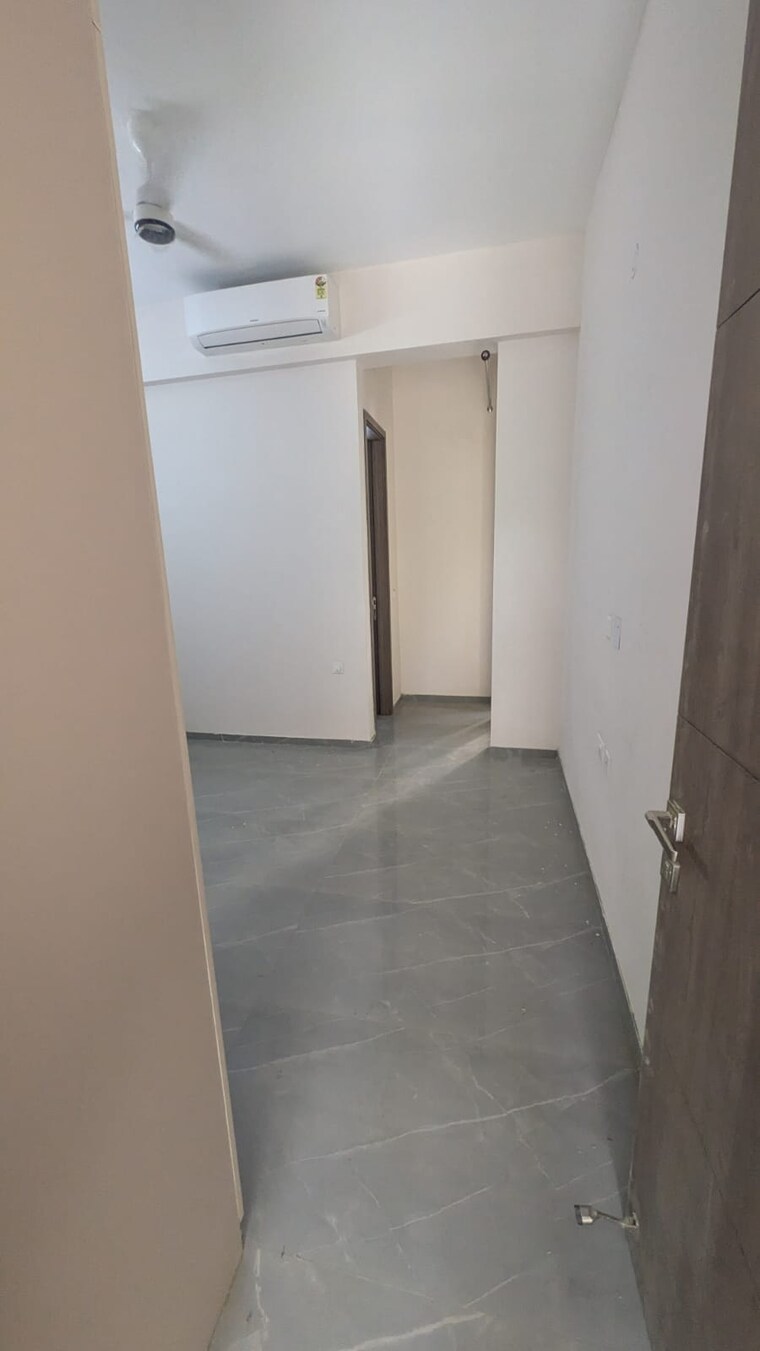 Room, m3m-antalya-hills 2.5 Bedroom 1150 Sq.Ft. Builder Floor In Sector 79 Gurgaon 10427315