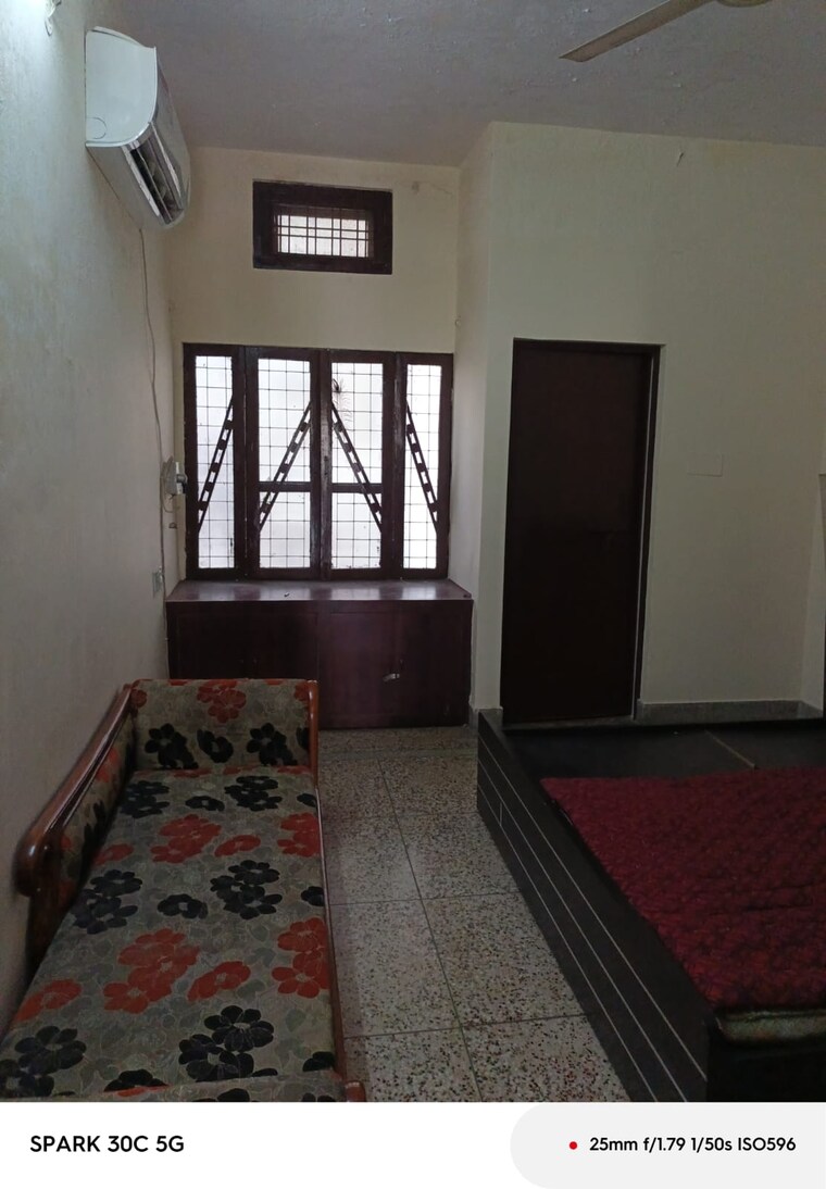 Bedroom, vipul khand 1 Bedroom 480 Sq.Ft. Independent House In Vipul Khand Lucknow 10427319