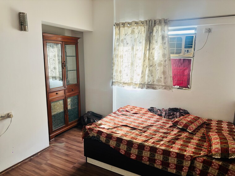 Bedroom, lodha-splendora 3 Bedroom 1200 Sq.Ft. Apartment In Ghodbunder Road Thane 10427324