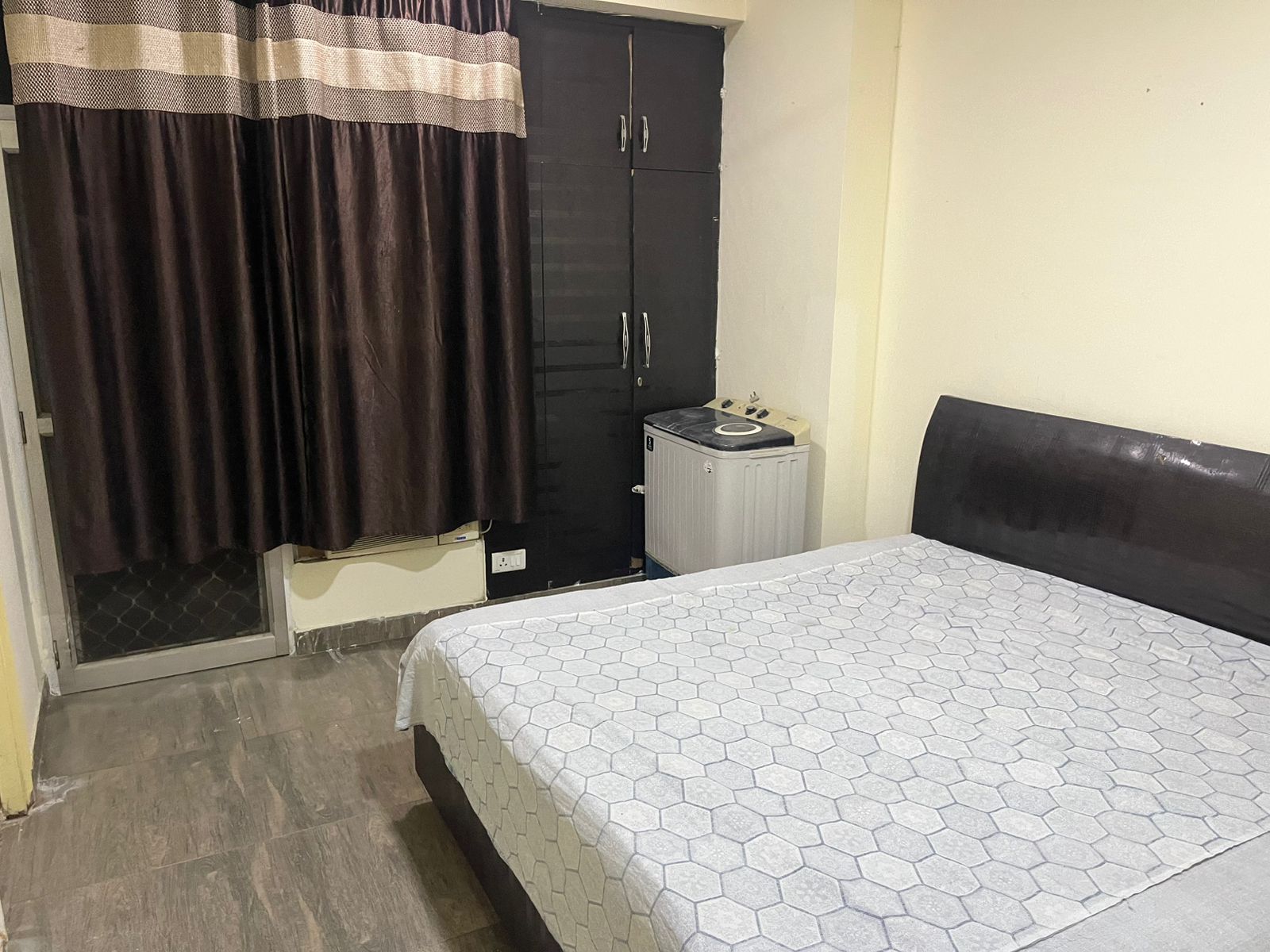 3 BHK + Store Room 1380 Sq.Ft. Apartment in Paramount Emotions