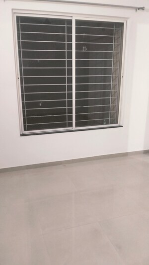 Room in 3 BHK Apartment at Goel Ganga Hill Mist Harmony, Kondhwa – for Rent