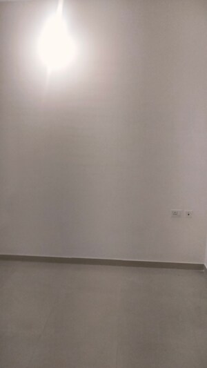 Room in 3 BHK Apartment at Goel Ganga Hill Mist Harmony, Kondhwa – for Rent