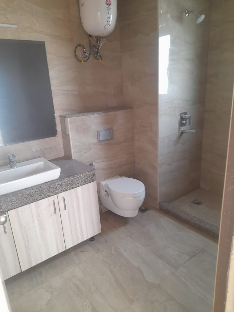 Bathroom, m3m-merlin 3.5 Bedroom 2358 Sq.Ft. Apartment In Sector 67 Gurgaon 10427988