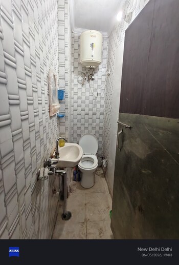1 BHK Builder Floor for Rent in Govindpuri, Delhi
