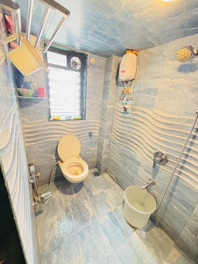 Bathroom, yogi-hills 2 Bedroom 755 Sq.Ft. Apartment In Mulund West Mumbai 10428484
